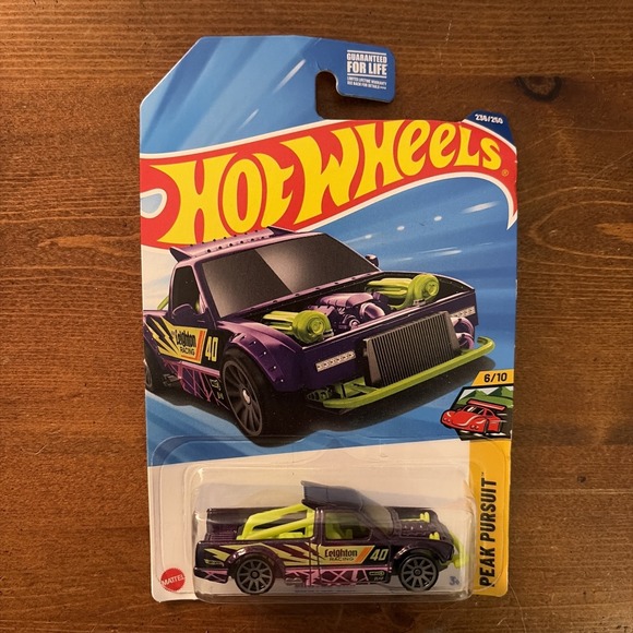 Hot Wheels Other - Limited Grip #236 Peak Pursuit 6/10 2025 Hot Wheels Case‎ N